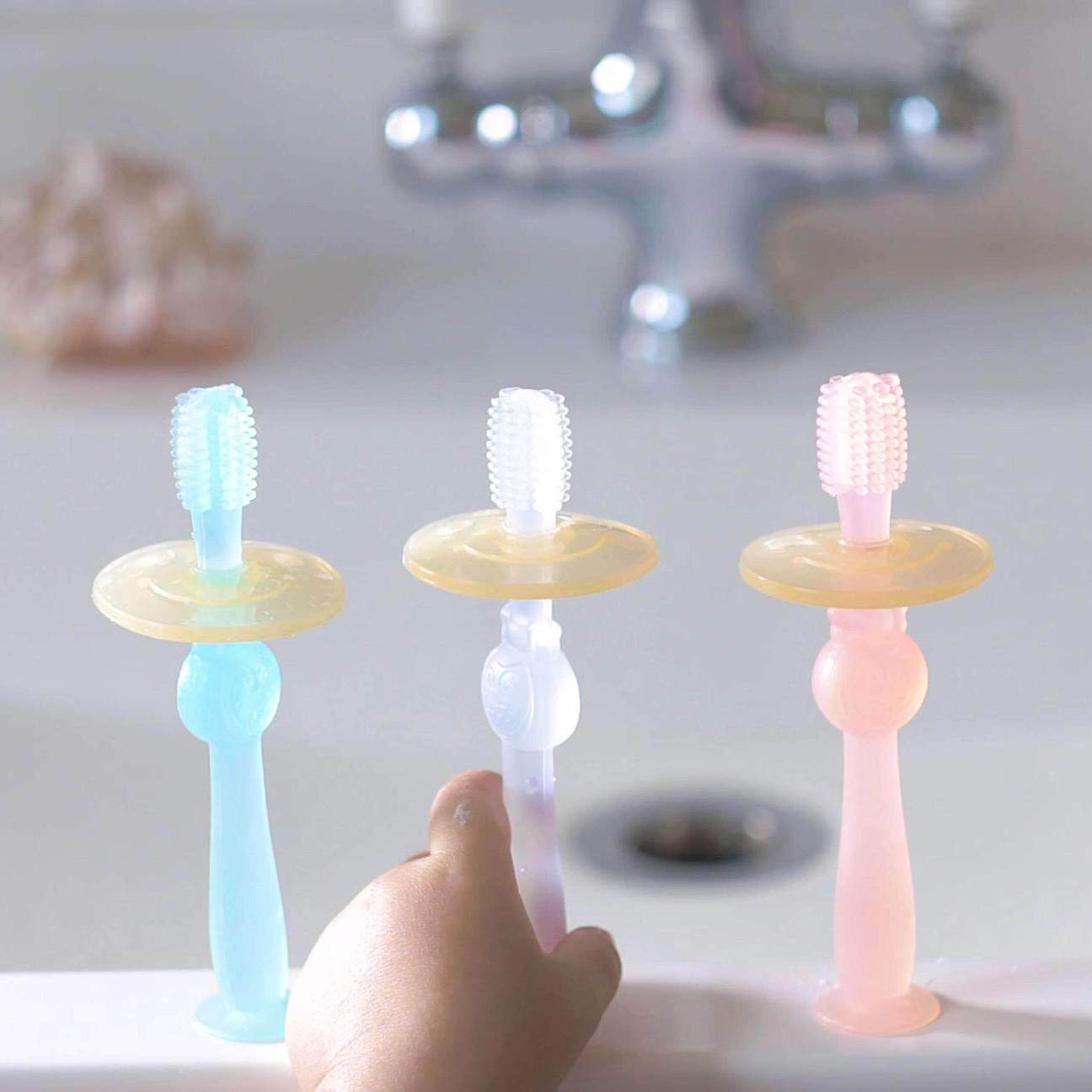 Haakaa 360° Silicone Toothbrush - Clear