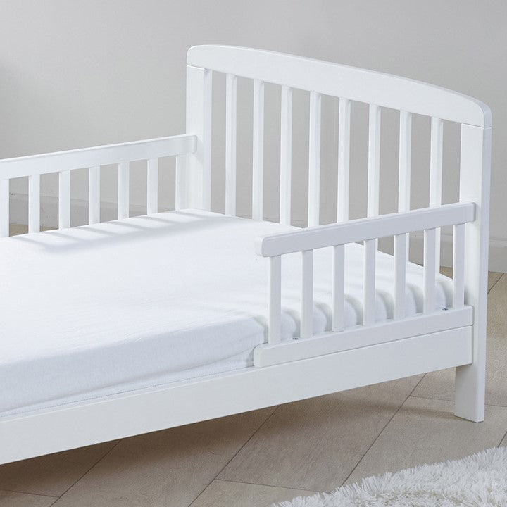 سرير الأطفال الصغار سيدني من كيندر فالي - أبيض